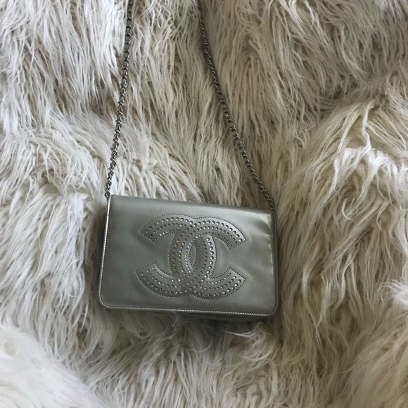 🌟S/EB-(1) OF MY FAVORITES🌟CHANEL Limited Ed Patent WOC Crystals - Picture 7 of 8